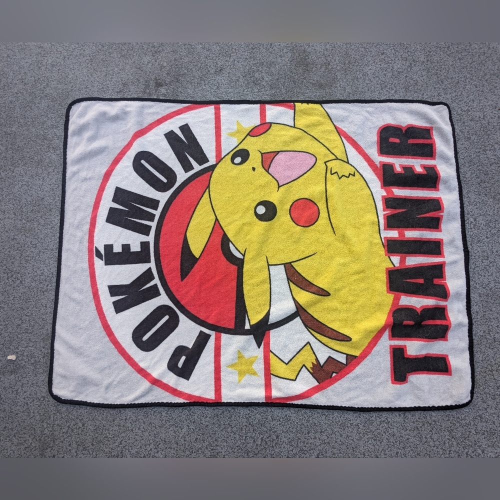 Pokemon Throw - Picture 4 of 8